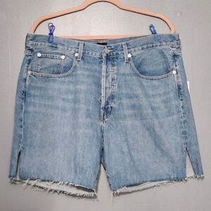 ☀️Edwin, Womens Cai Shorts. Light Wash, Size 34